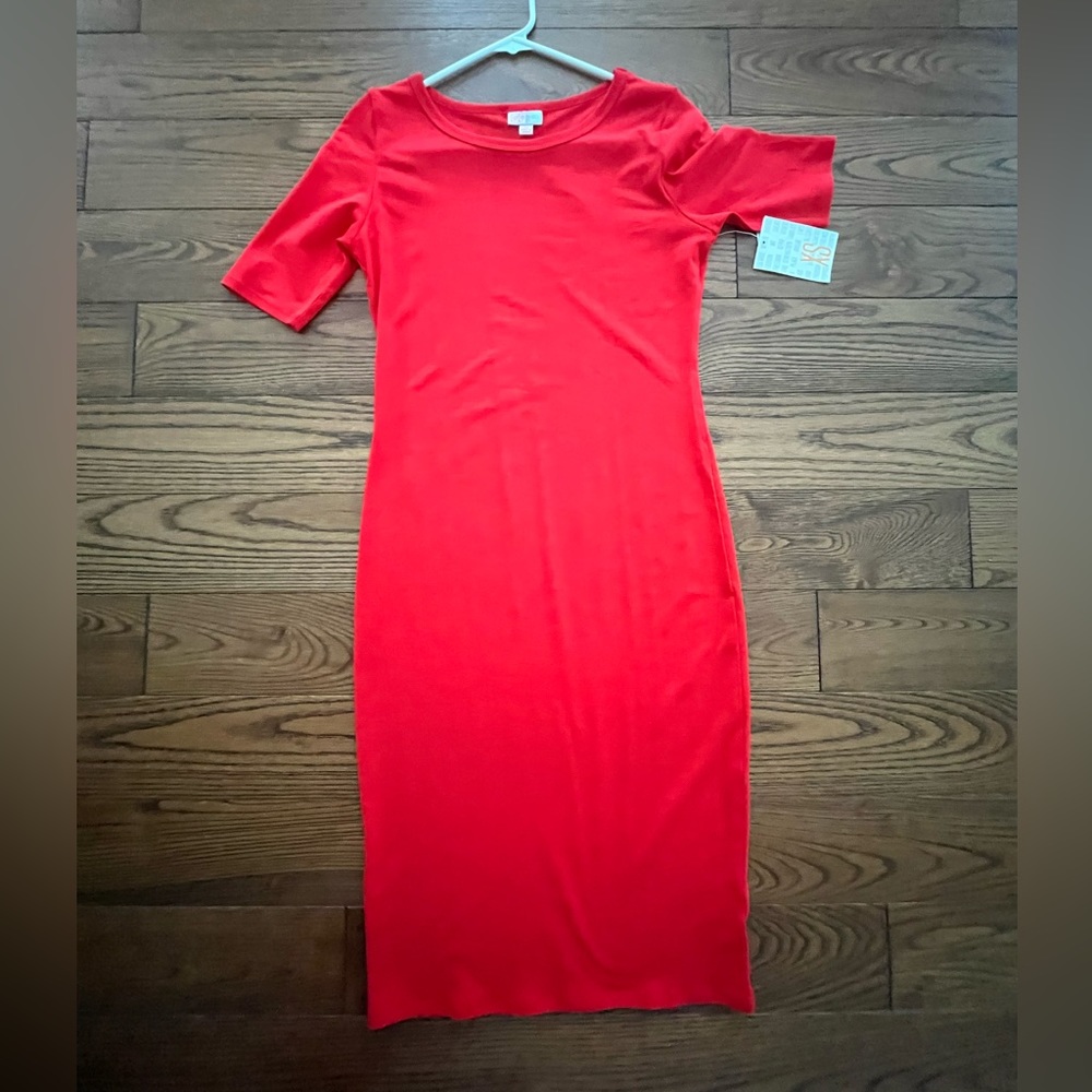 LuLaRoe Julia red dress ♥️🔥